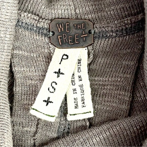 SOLD! Free People Tara Split Back Turtleneck Top Taupe - Picture 11 of 12